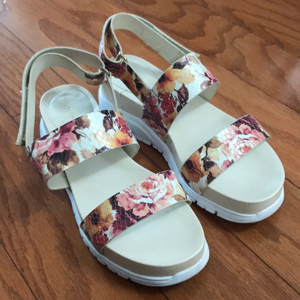 Cole Haan Zerogrand Floral Sandals